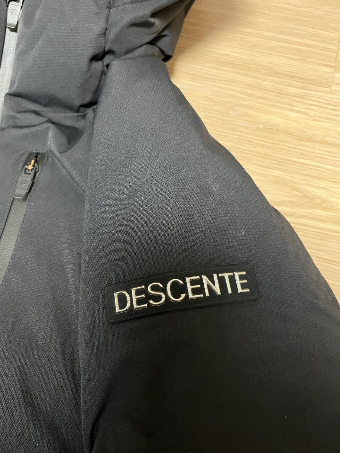 데상트 숏패딩 상품이미지4