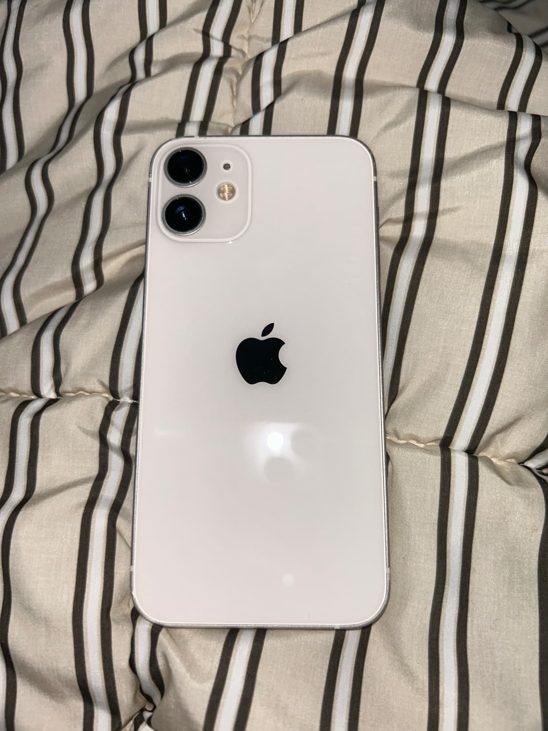 아이폰 12 미니 화이트 64기가 상품이미지1