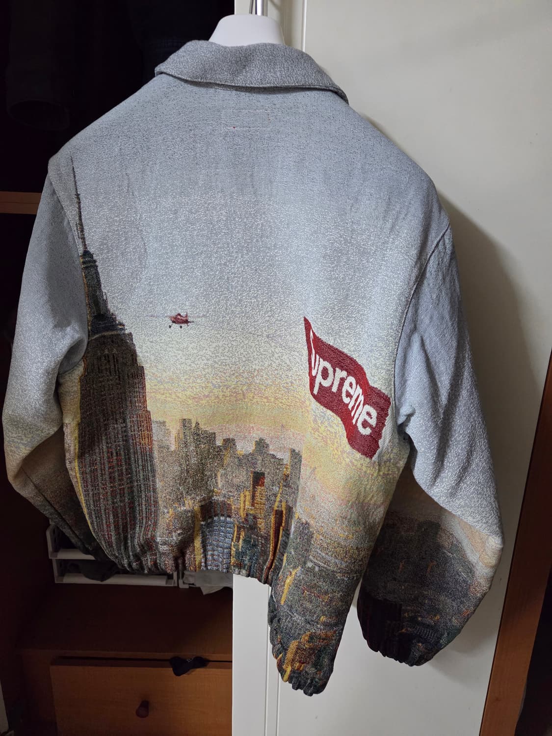 슈프림 에어리얼 테피스트리 해링턴 자켓 -20fw  M사이즈 팝니다 상품이미지5