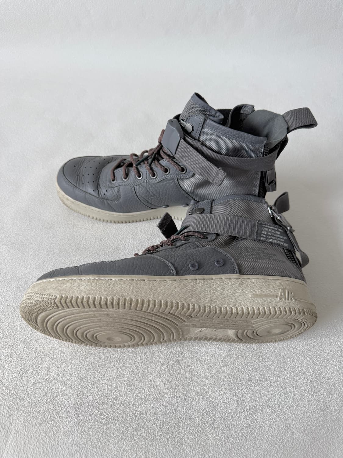 [280]나이키(NIKE) SF AF1 미드 다크그레이 포스하이 상품이미지9