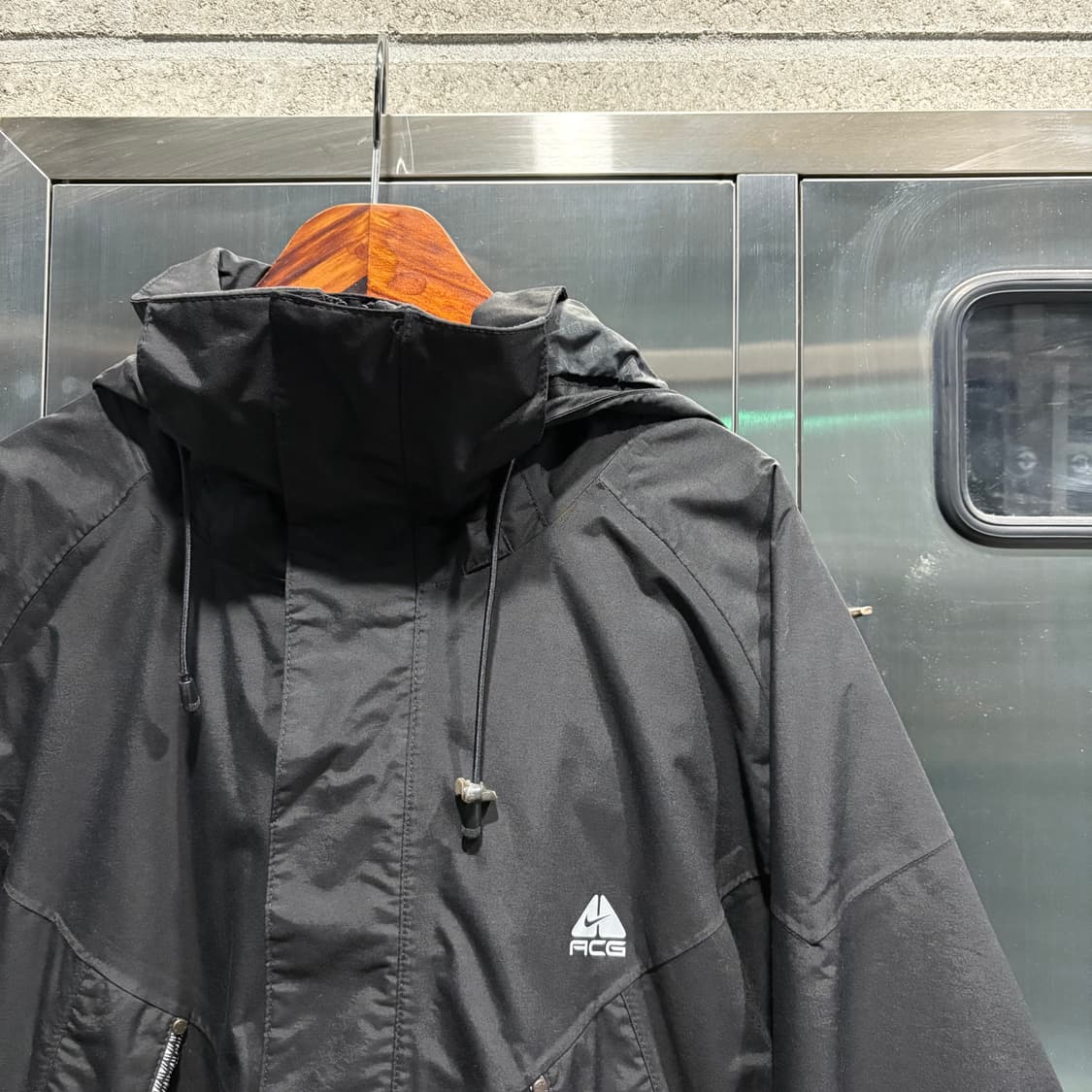 00s 나이키 에씨지 블랙 캐스케이드 레인 스톰 핏 자켓 상품이미지2