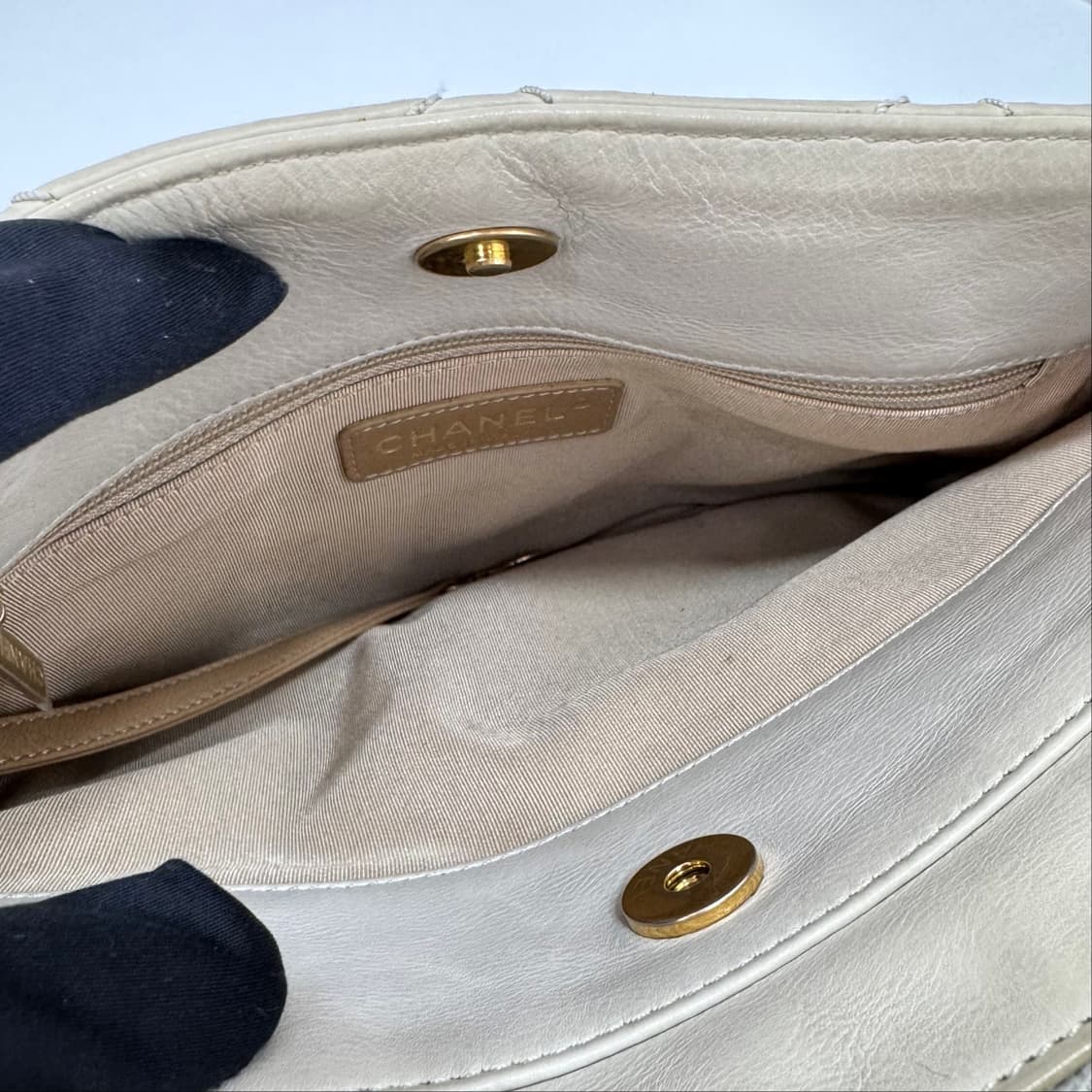 [감정완료] 샤넬 스티치 체인 여성 숄더백 상품이미지9