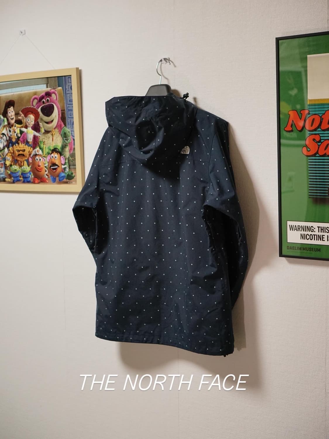 The North Face 도트패턴 바람막이 상품이미지1