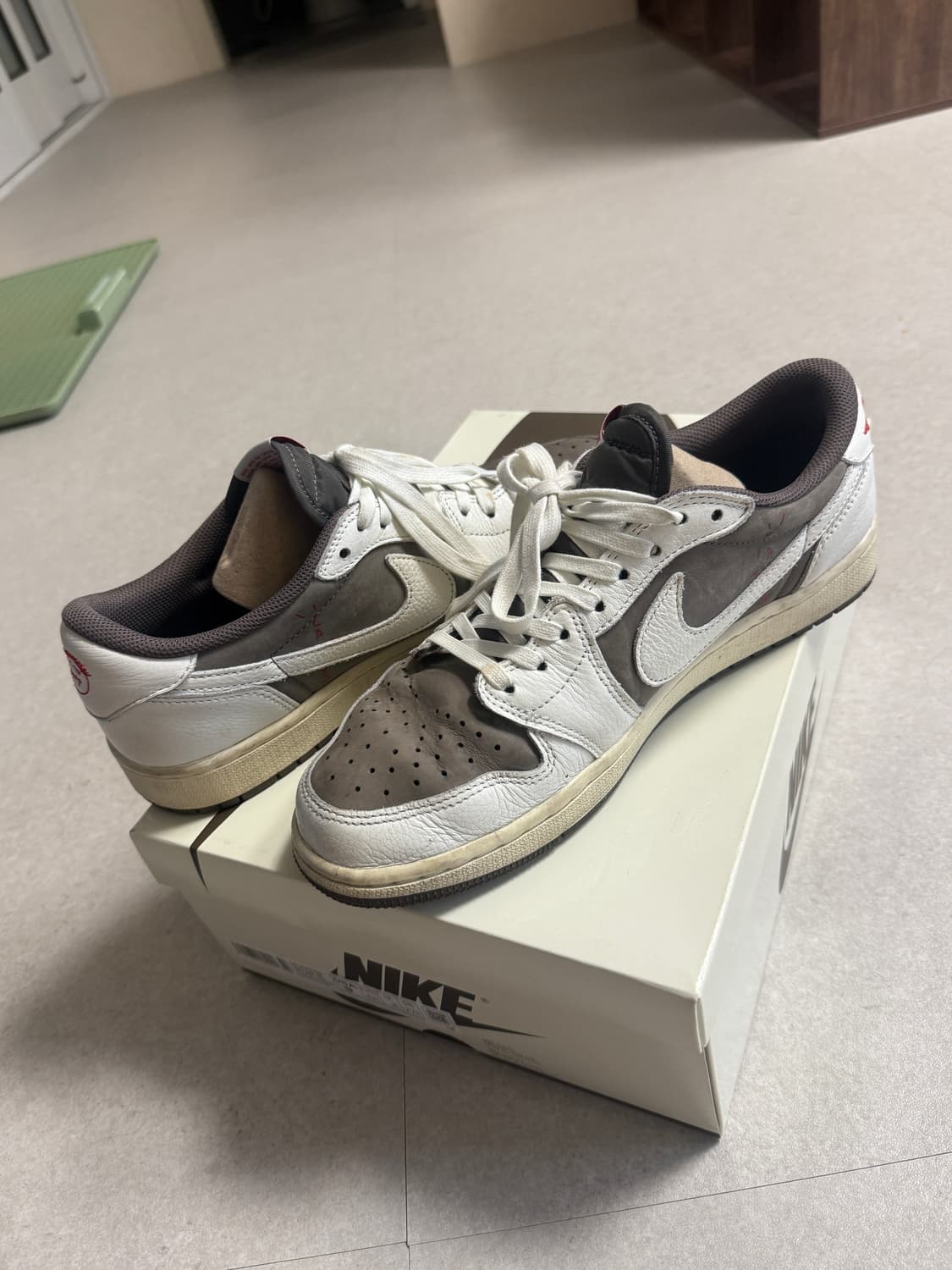 나이키 조던1 트래비스 스캇 리버스모카(270) 상품이미지4