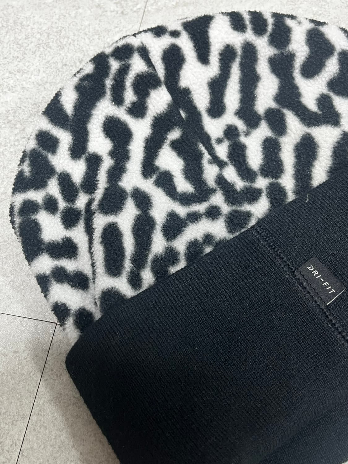 나이키 acg 레오파드 비니 상품이미지2