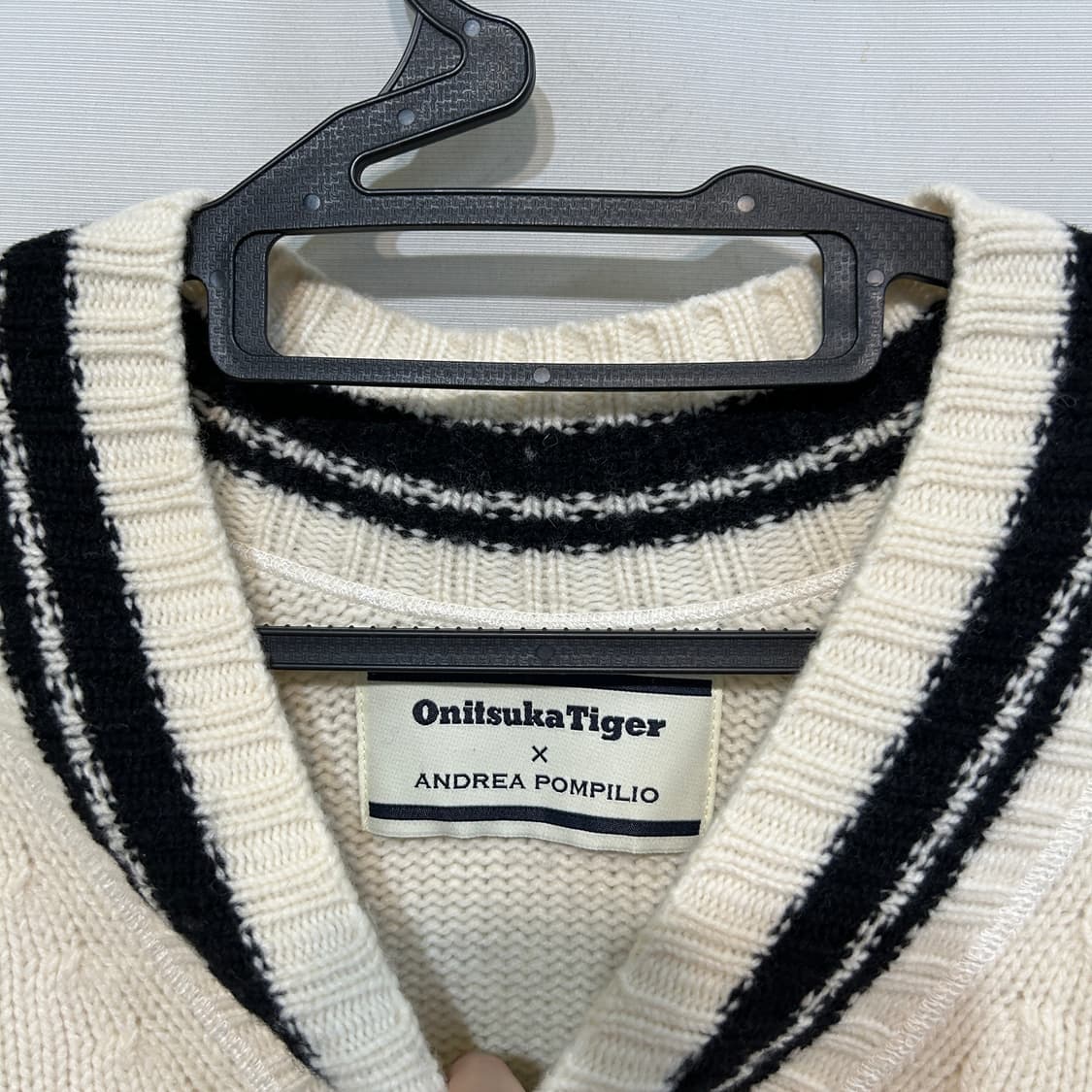 오니츠카타이거 x 안드레아폼필리오 남성 니트 M 상품이미지2