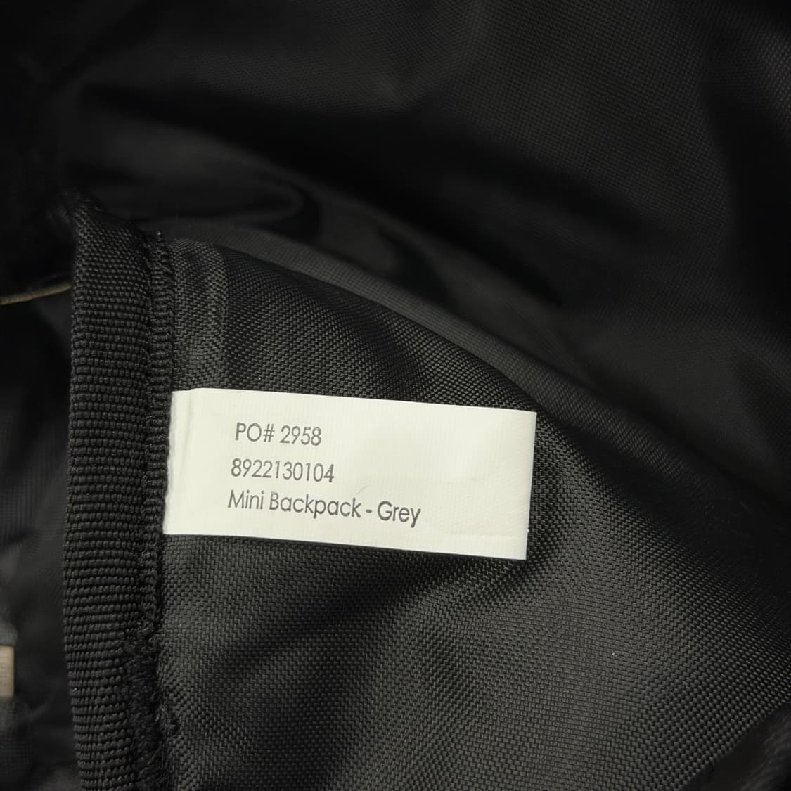 칼하트 빈티지 에센셜 미니백팩 가방 그레이 상품이미지4