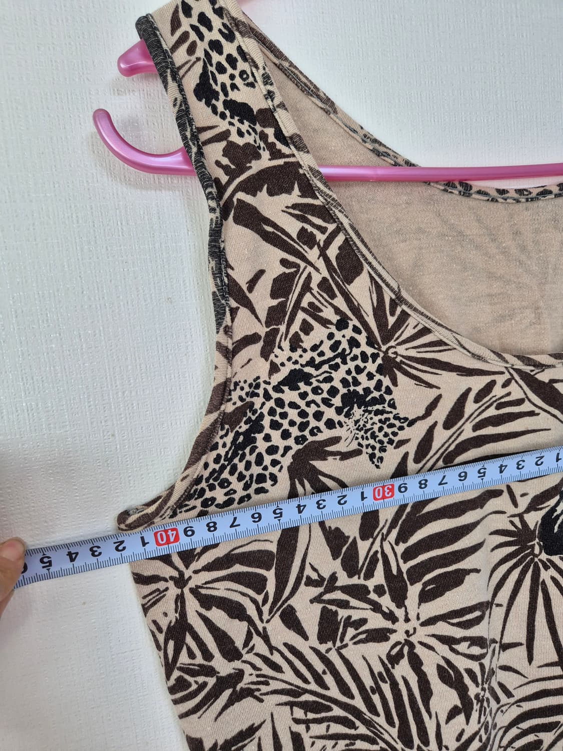 애니멀 프린트 슬리브리스 탑 상품이미지3