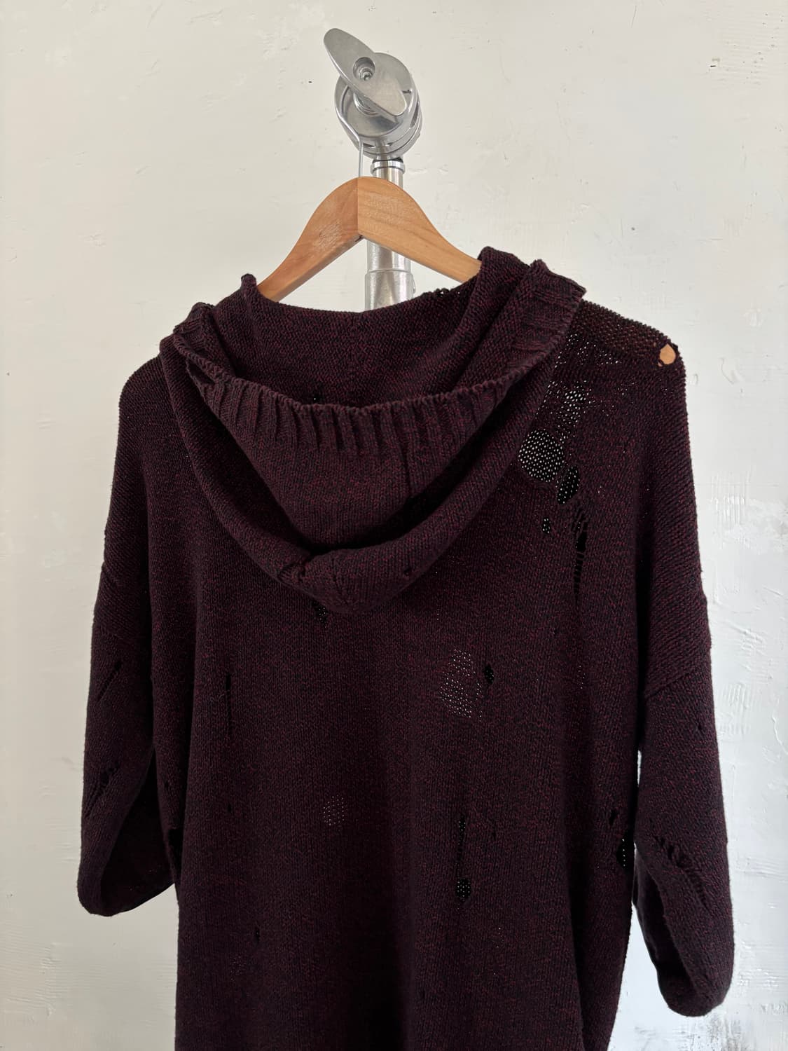 Mihara Yasuhiro 미하라야스히로 디스트레스드 롱 후드 니트  상품이미지9