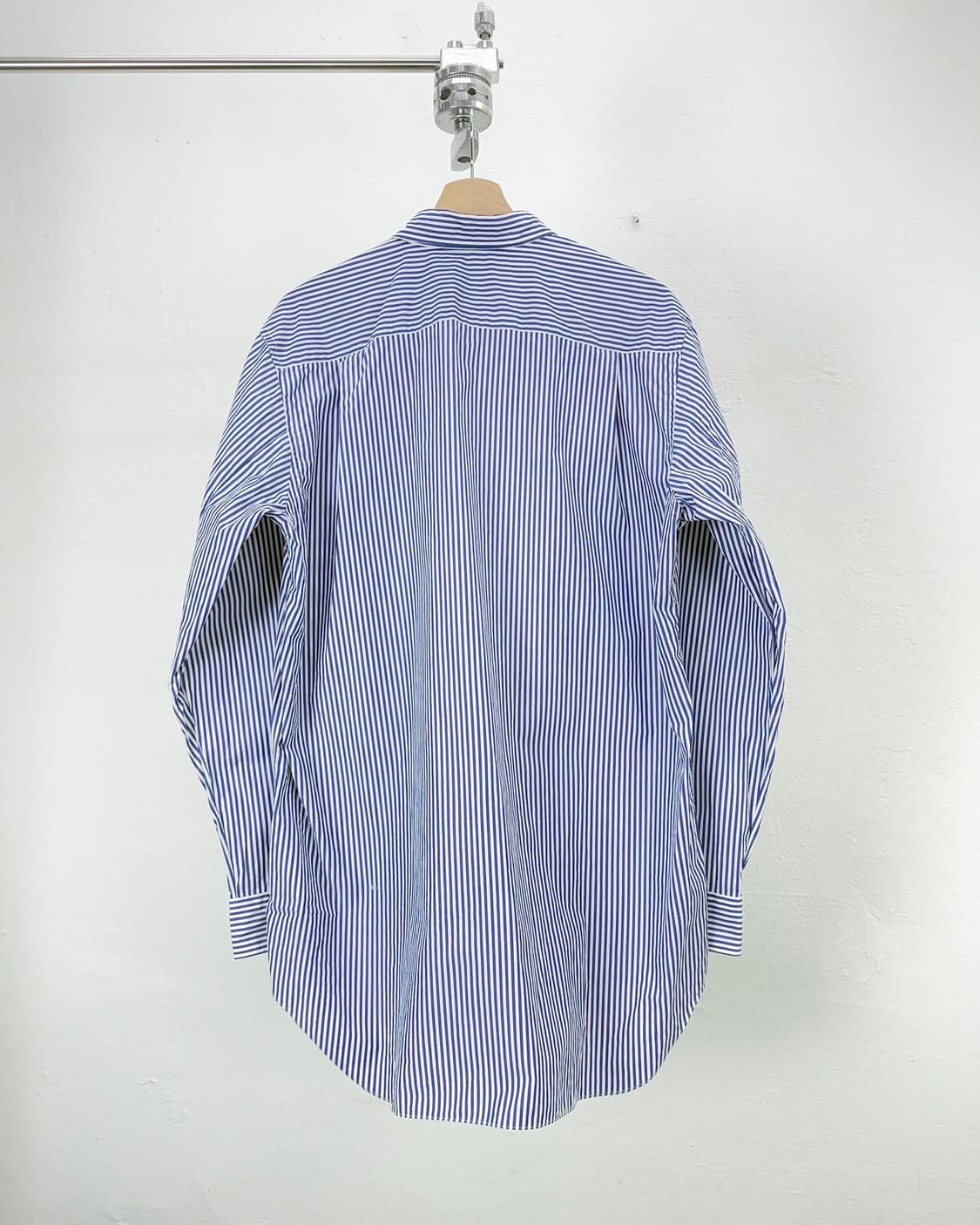 꼼데가르송 플레이 블랙 하트 와펜 블루 스트라이프 셔츠 상품이미지6