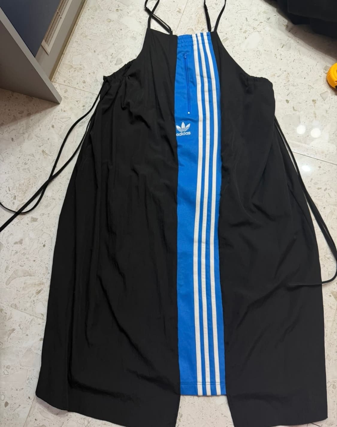 아디다스 삼선 민소매 원피스 업사이클링 허리조절가능 상품이미지1