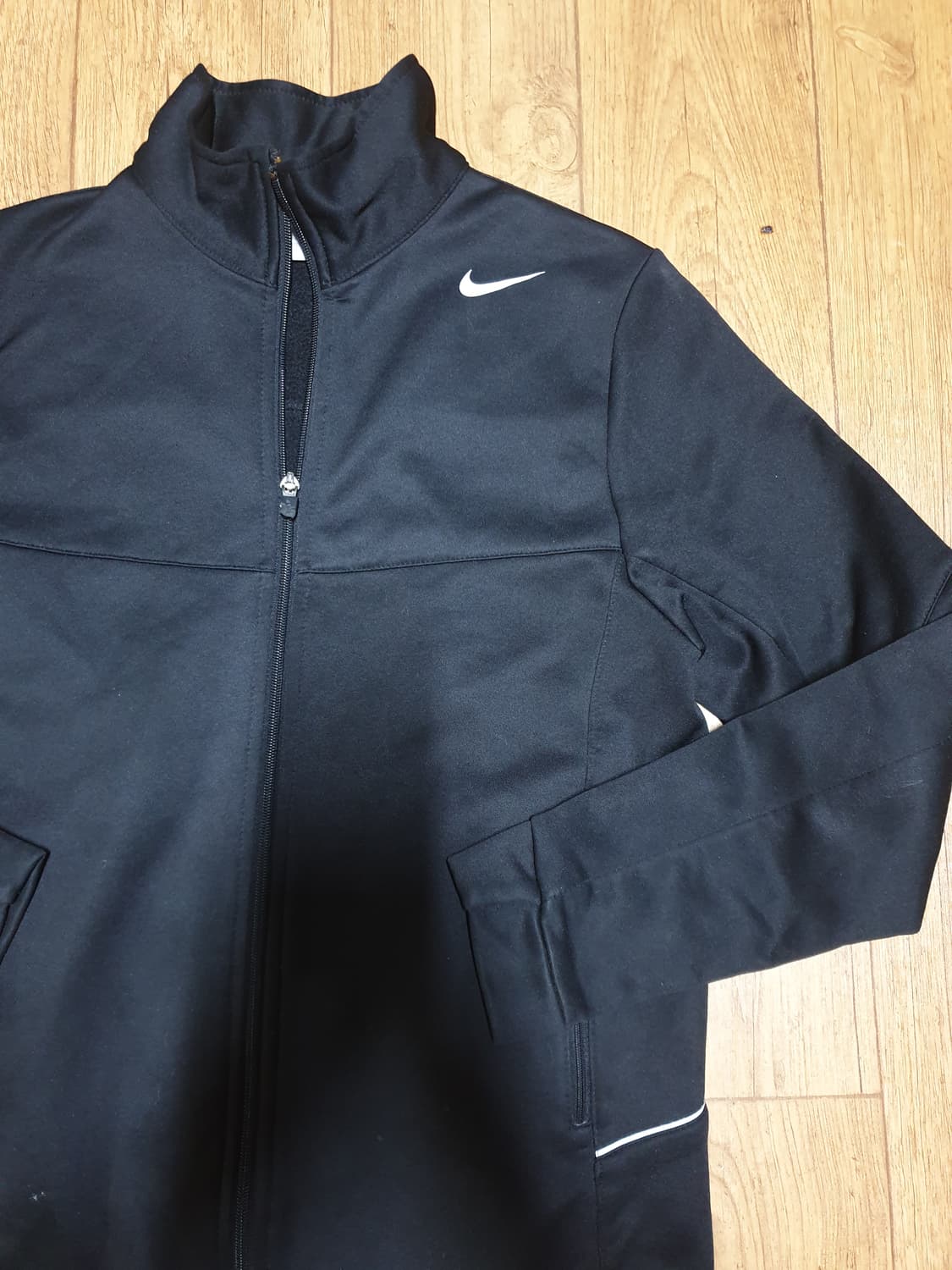 1029 나이키 운동복 집업 90 사이즈입니다 상품이미지3