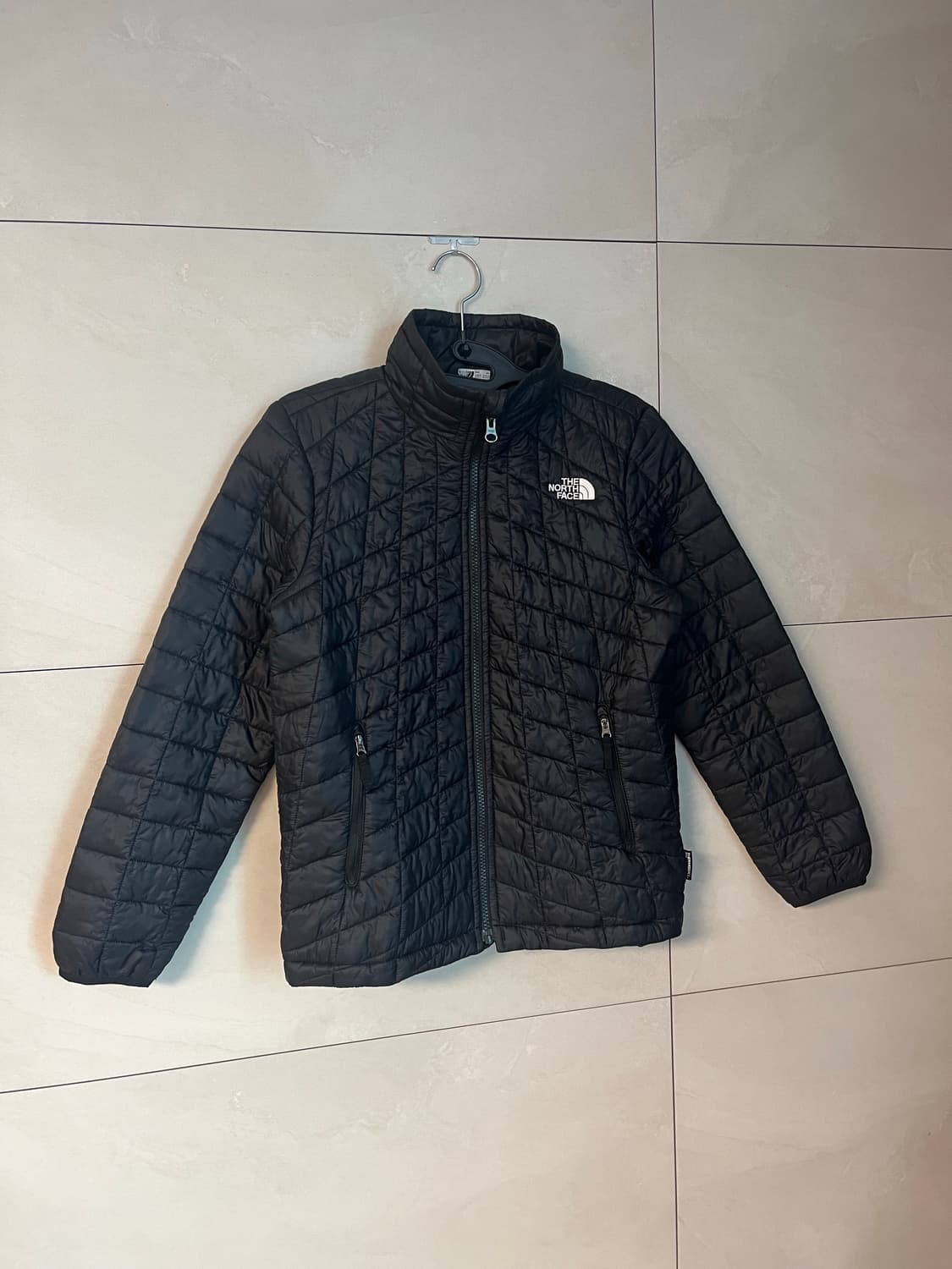 노스페이스 블랙 퀄팅 경량 패딩 (M)  상품이미지2