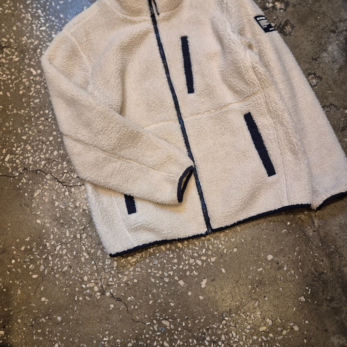 100(착샷잇음) 블랙야크 아이보리 후리스집업  상품이미지7