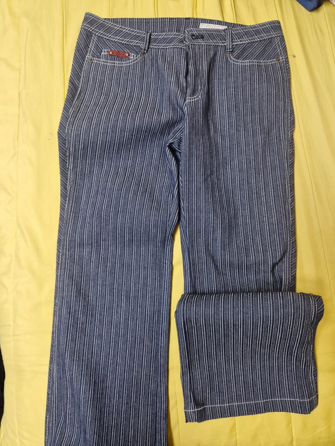 올리비아 로렌 스프라이트 플레어진 데님 상품이미지1