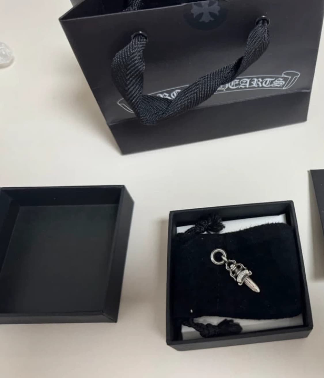 크롬하츠 5대거 펜던트 상품이미지6