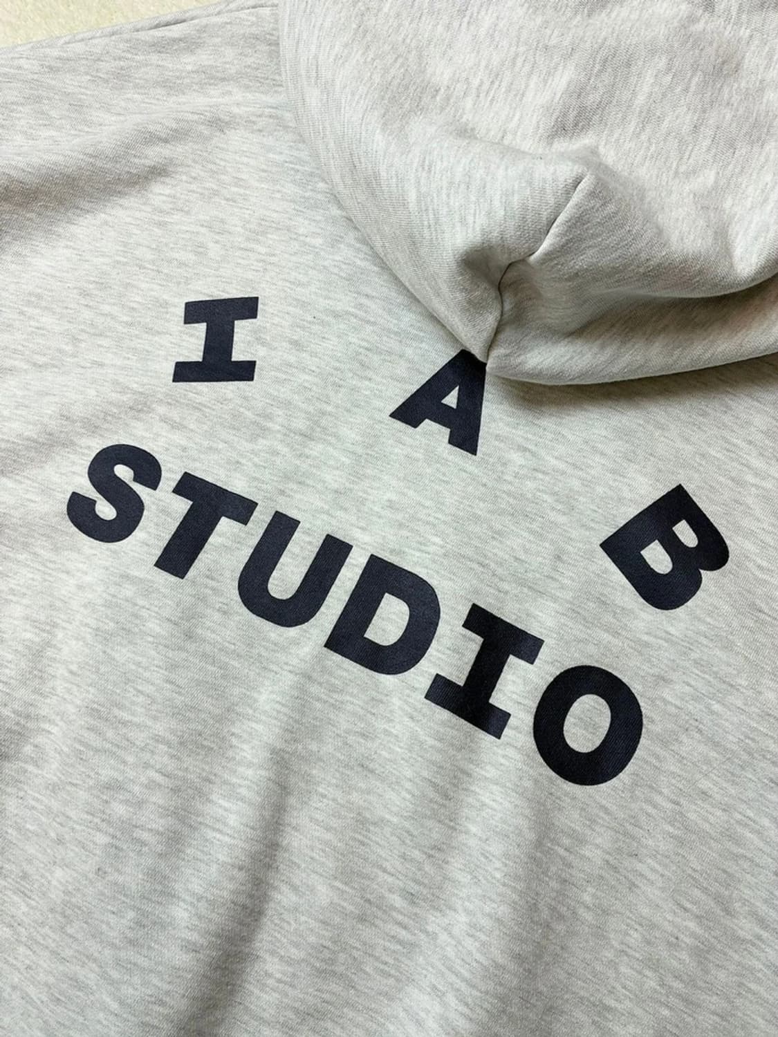 아이앱스튜디오 멜란지 그레이 로고 후드티 PN5788 상품이미지4