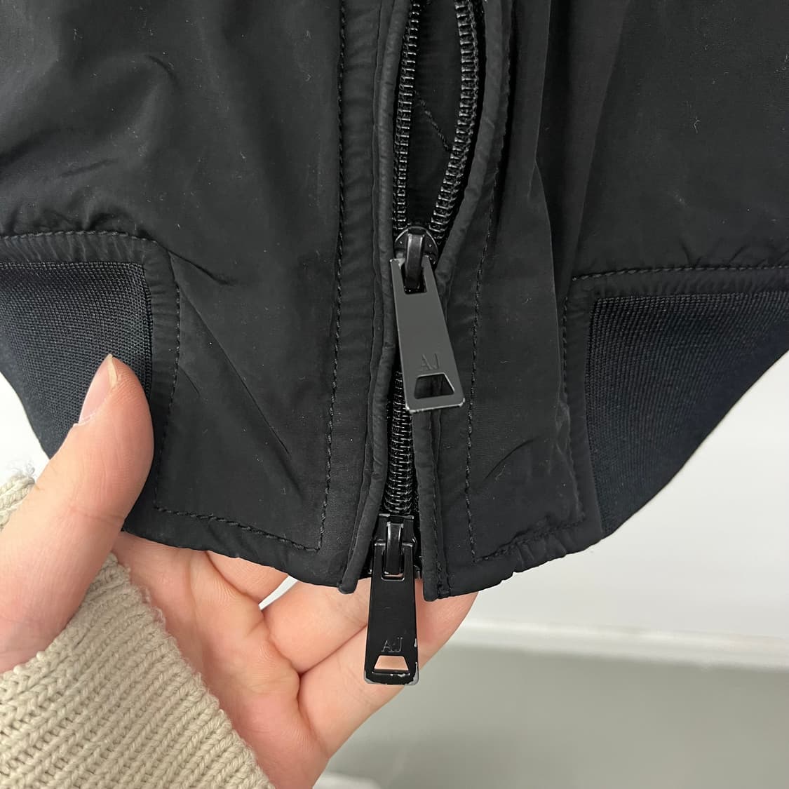 아르마니 익스체인지 블랙 봄버 자켓 남L 상품이미지5