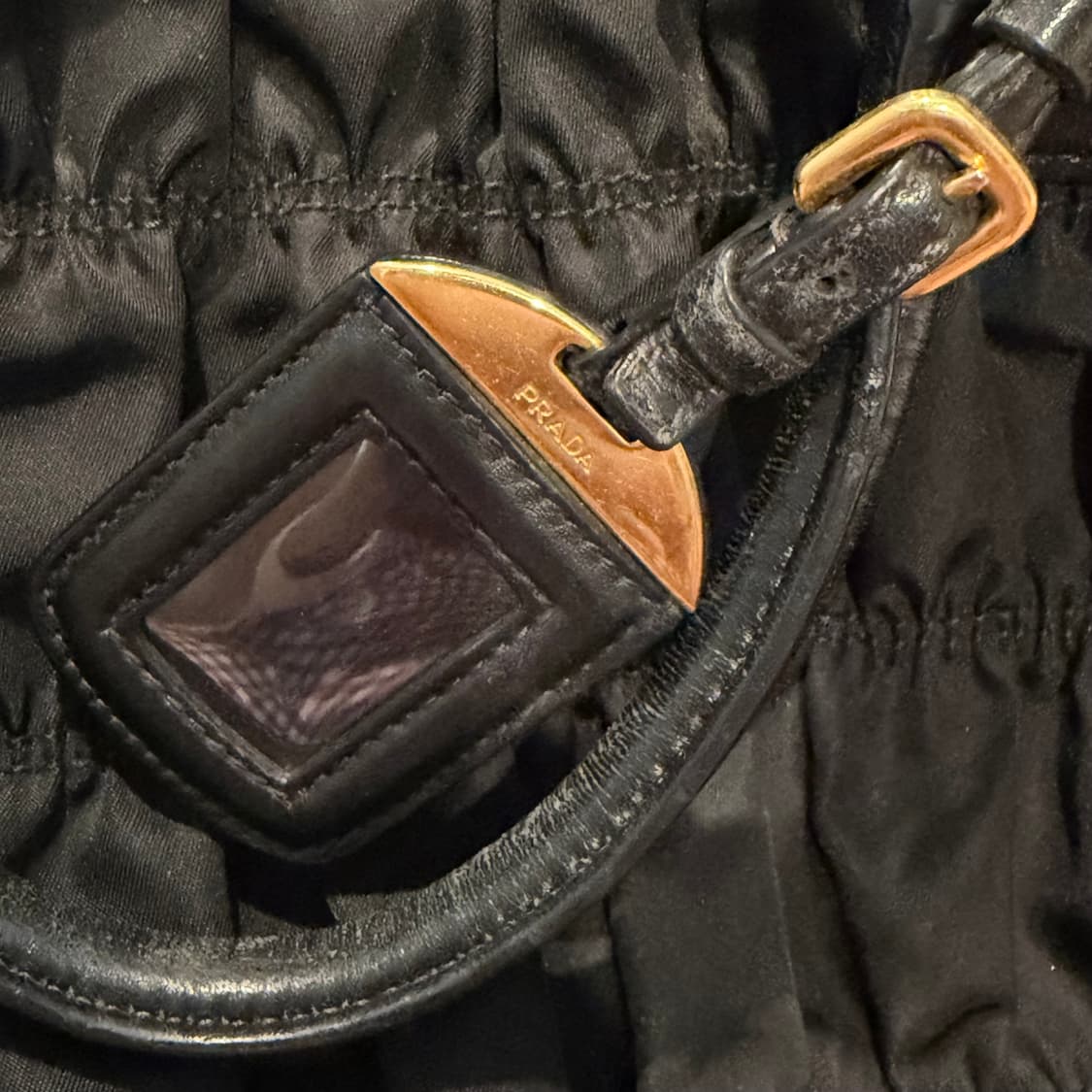 프라다 테수토 고프레 나일론 토트백 상품이미지7