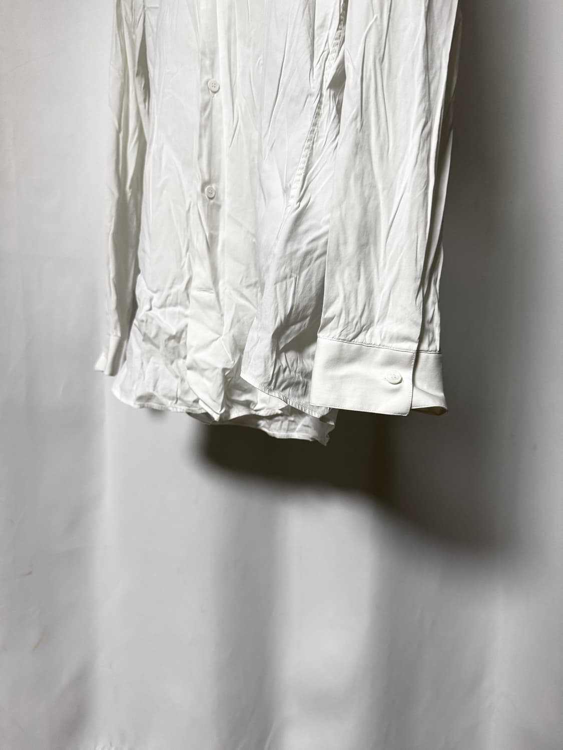 발렌시아가 15s 클래식 스트레이트 셔츠 상품이미지3