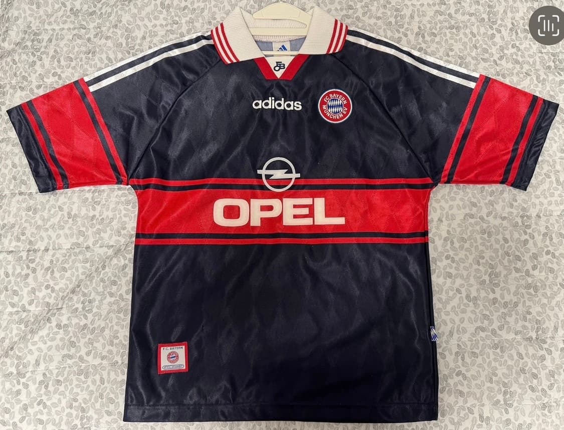 보다폰 뮌헨 올드 레트로 축구 저지 상품이미지1