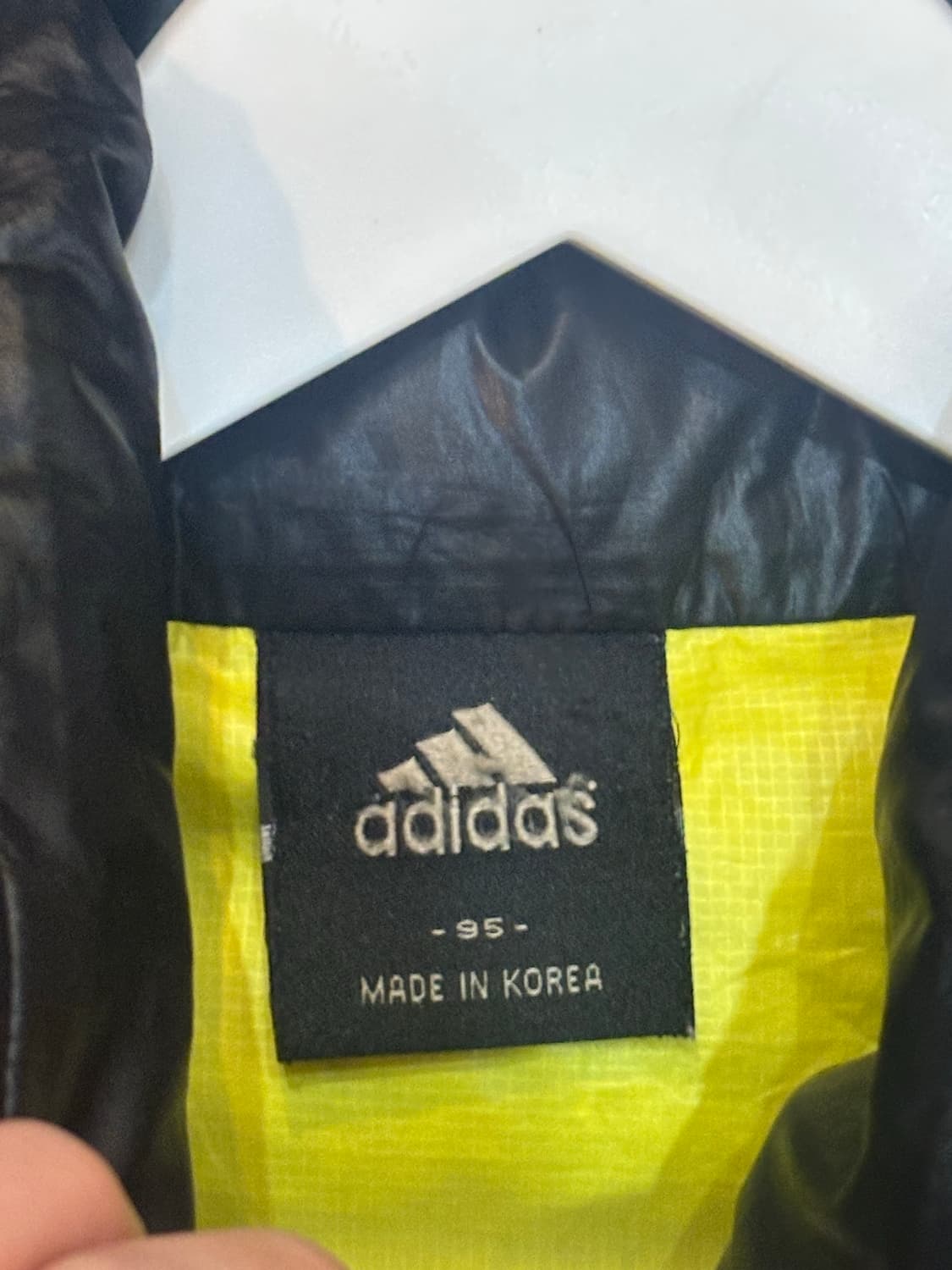 아디다스 구스다운 경량패딩 95사이즈 상품이미지5