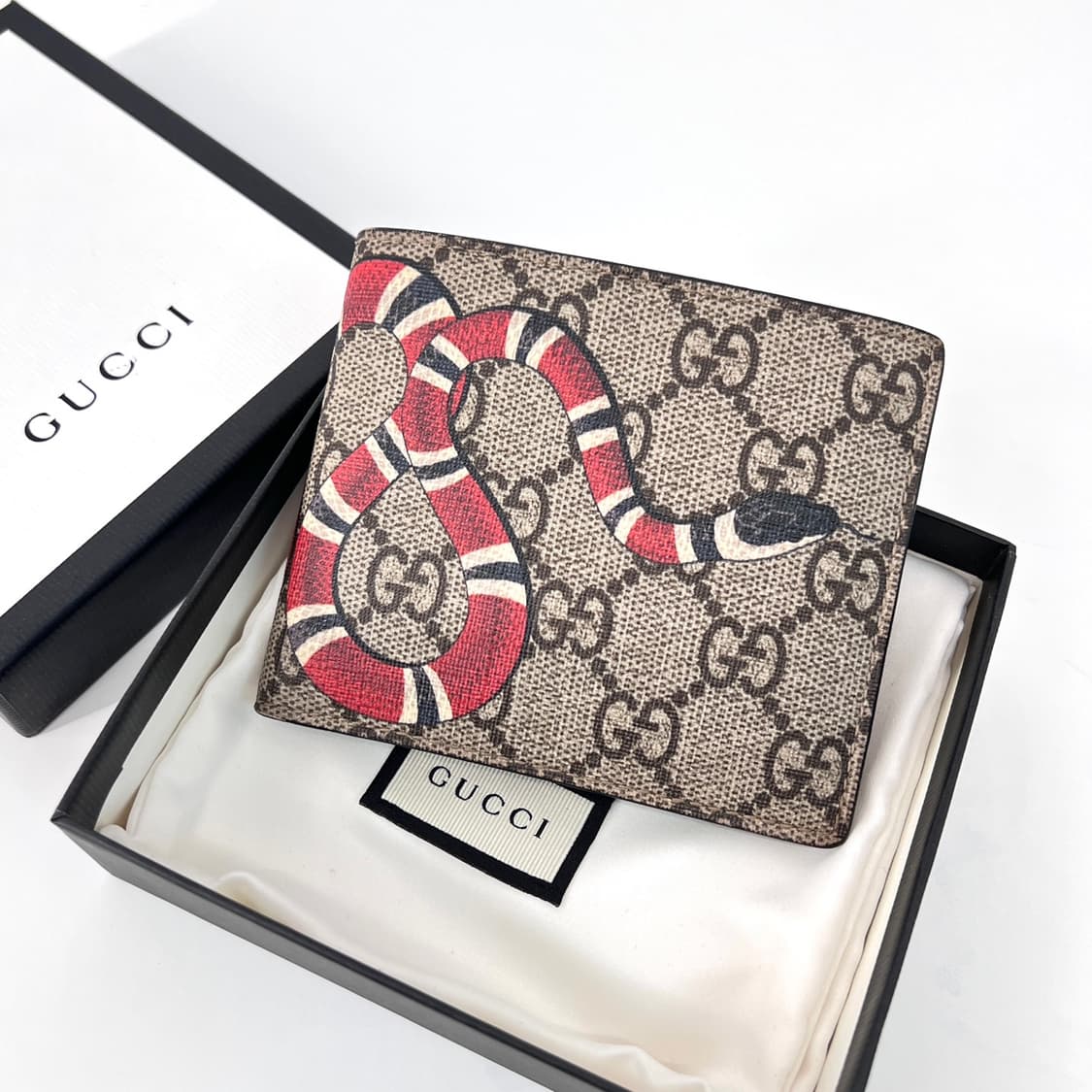 구찌 GG 수프림 스네이크 반지갑 (451268) 상품이미지5