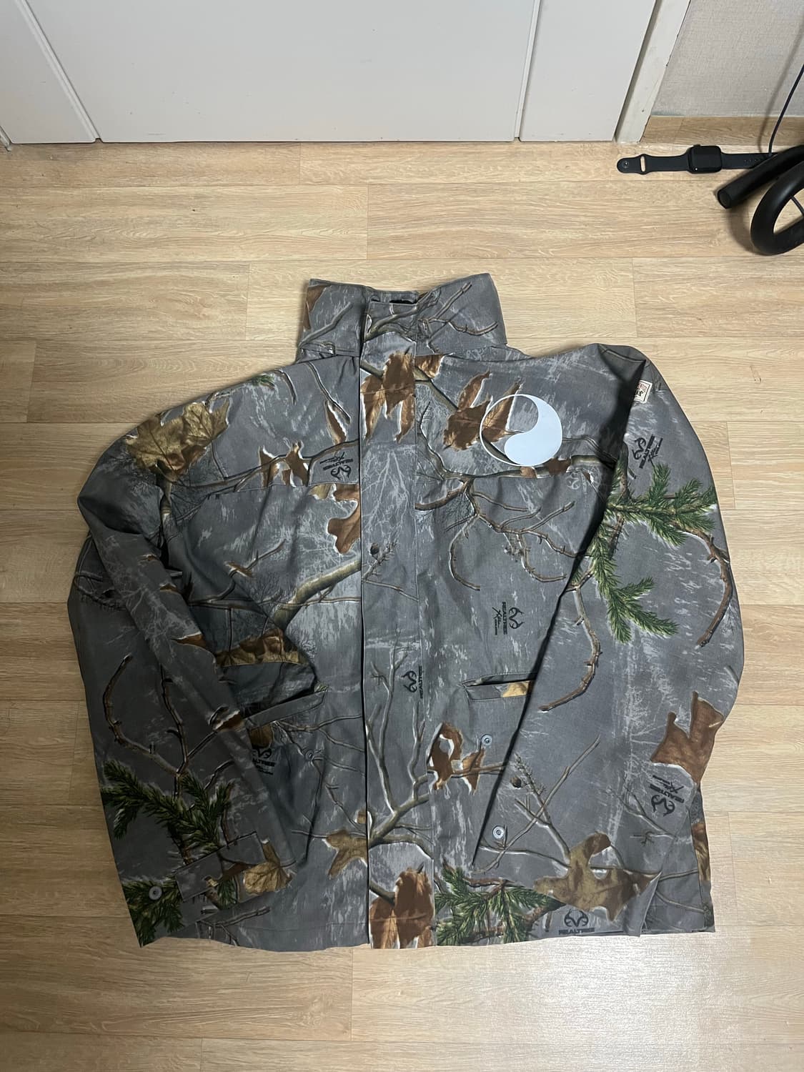 (M) 스투시 x 아워레가시 리얼트리 자켓 상품이미지2