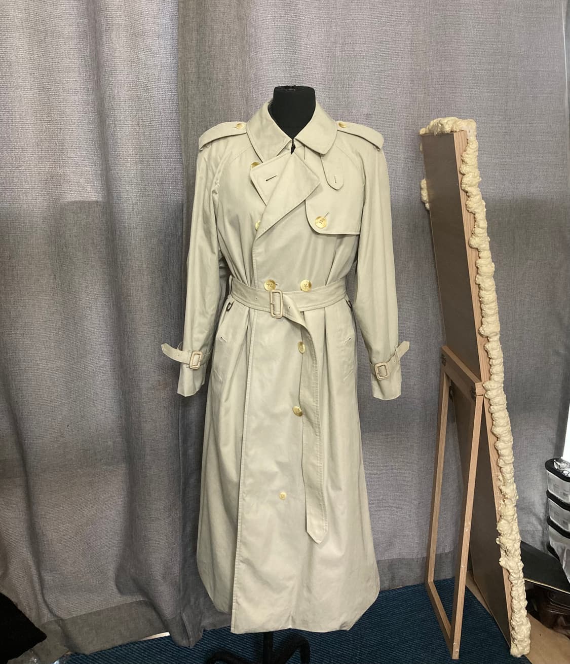 버버리 크림 베이지 트렌치코트 상품이미지1