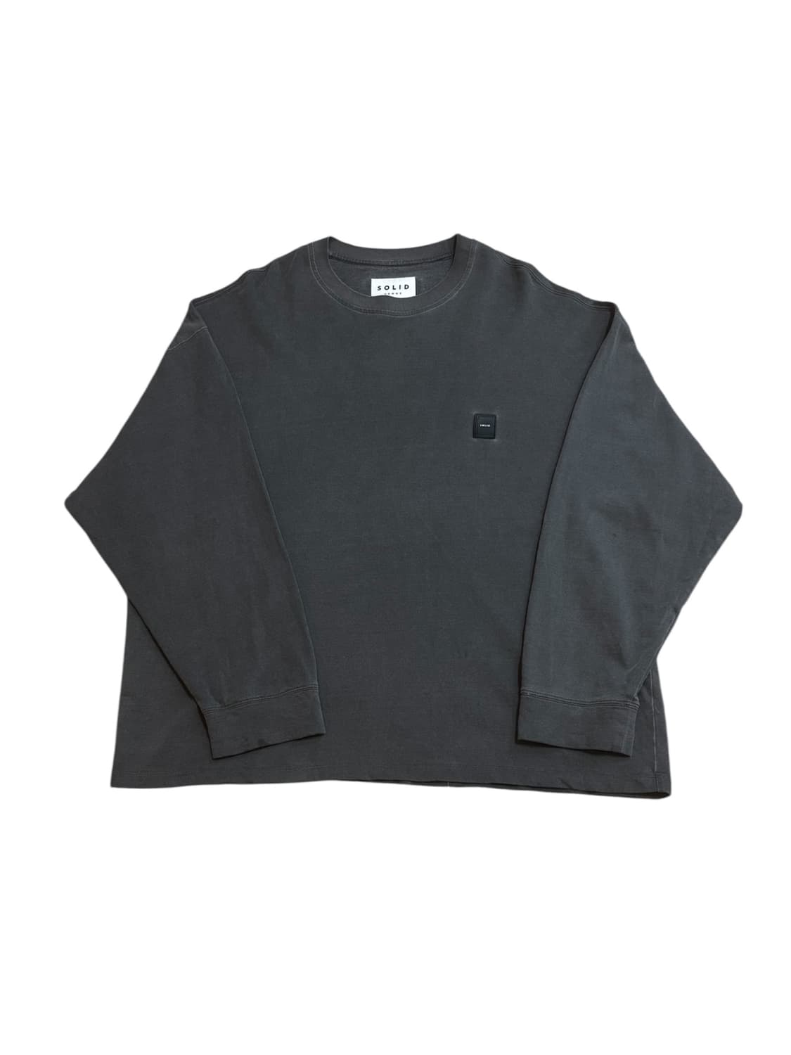 솔리드 옴므 피그먼트 백프린트 오버핏 롱슬리브   상품이미지1