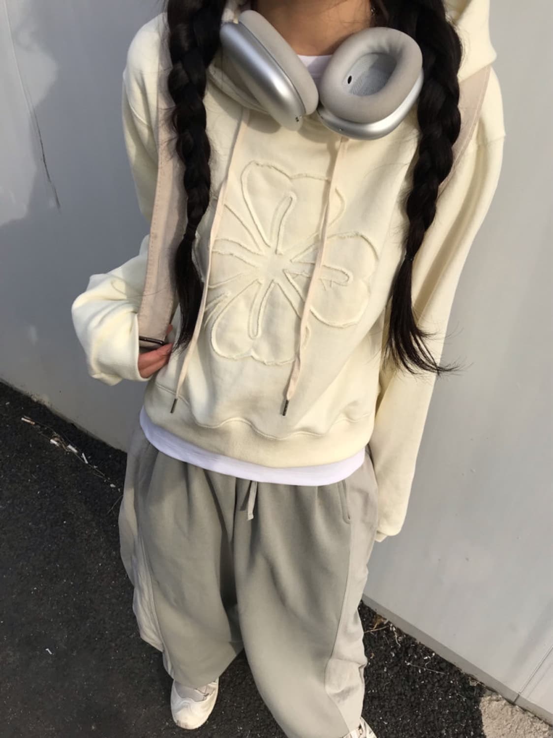 아이보리 네잎클로버 후드티🍀 상품이미지1