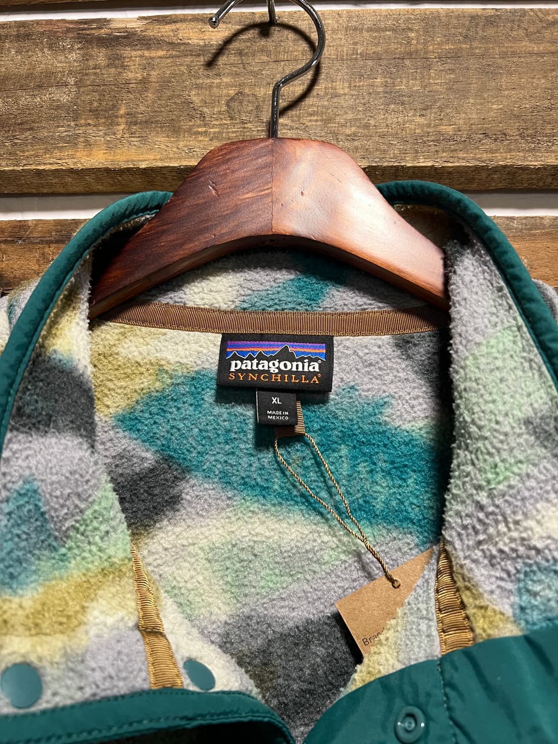 [XL]파타고니아 신칠라 연어떼 피싱 패턴 스냅 플리스 상품이미지2