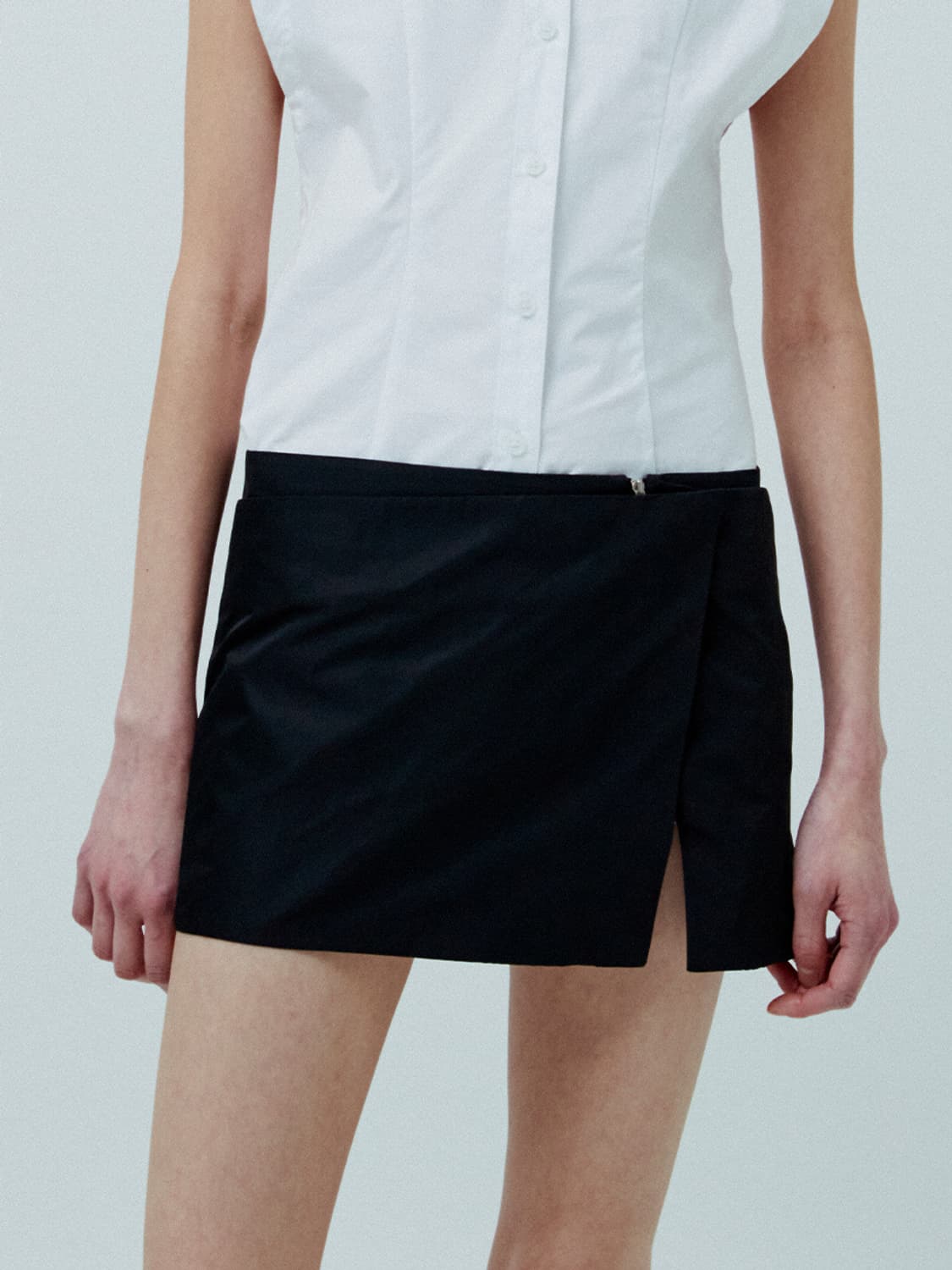 MINI WRAP SKIRT (BLACK) 상품이미지1