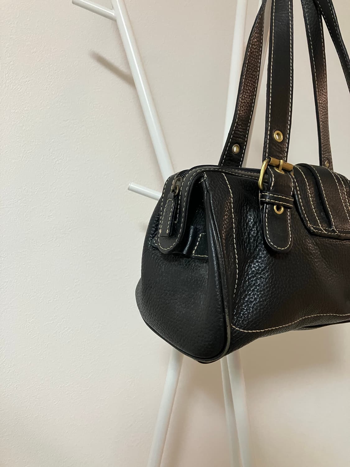 앤클라인 블랙 가죽 버클 숄더백 y2k 호보백 상품이미지3