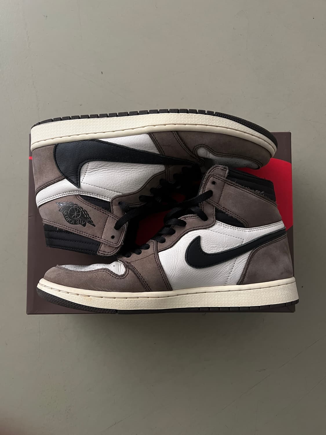 스캇 조던 1 모카 상품이미지1