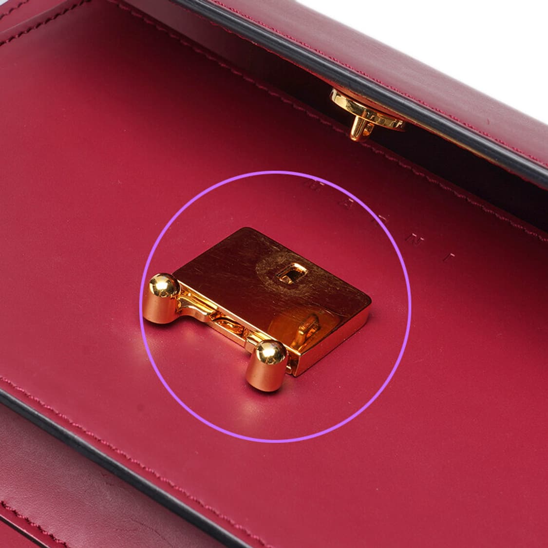 (중고) 마르니 버건디 카프스킨 트렁크 미듐 숄더백 상품이미지9