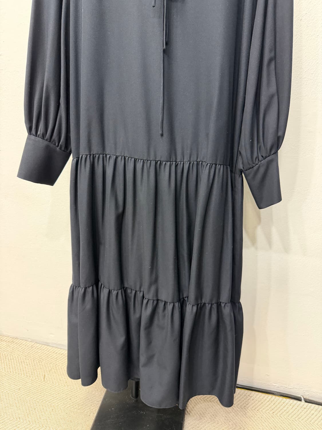 정품) 럭키마르쉐 21ss 카라 넥 리본 롱 원피스 S 상품이미지4