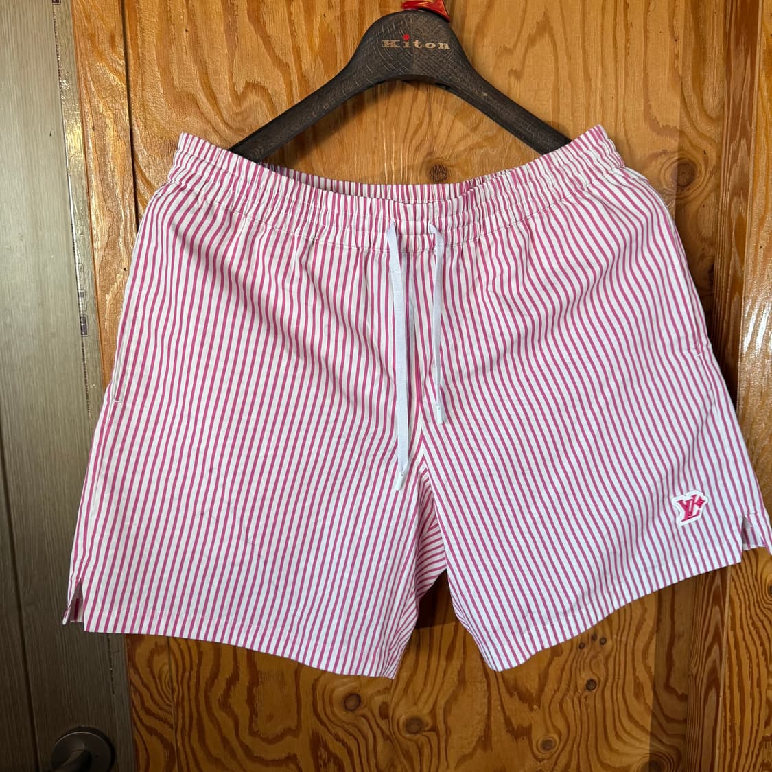 루이비통 2025 S/S 모노그램 스트라이프 캐쥬얼 쇼츠(반바지) 상품이미지3