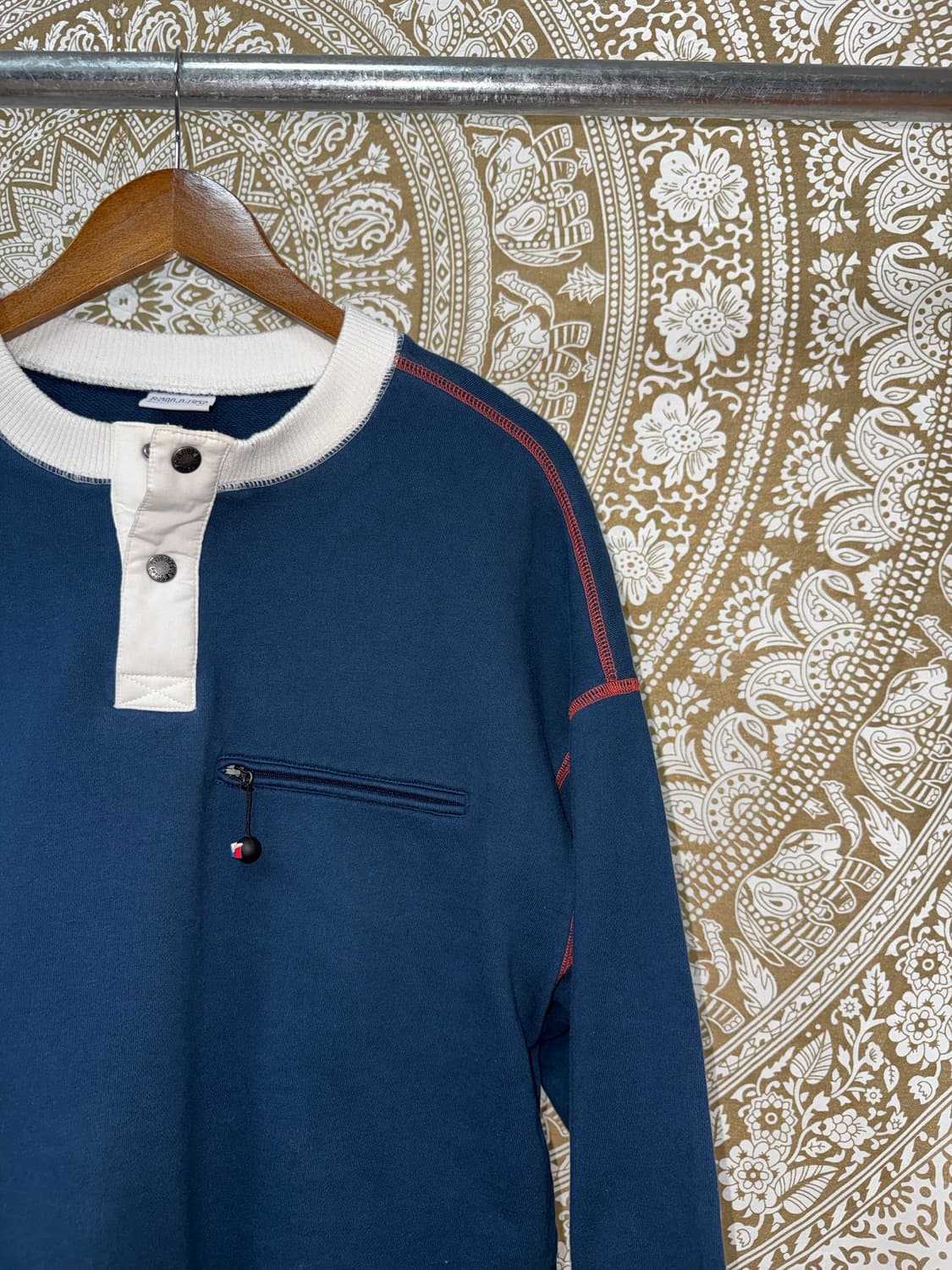 밀레 배색 스티치 포켓 맨투맨  상품이미지5