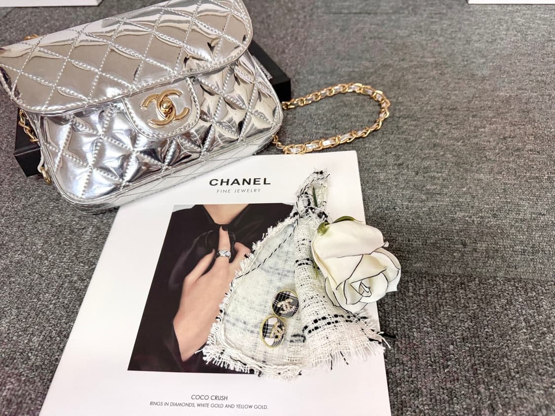 샤넬 빈티지 체크 큐빅 이어링 상품이미지8