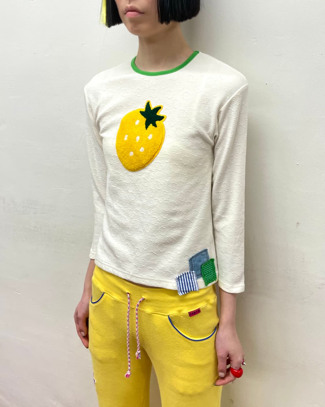 Yellow Strawberry Patchwork Half Sleeve 상품이미지3