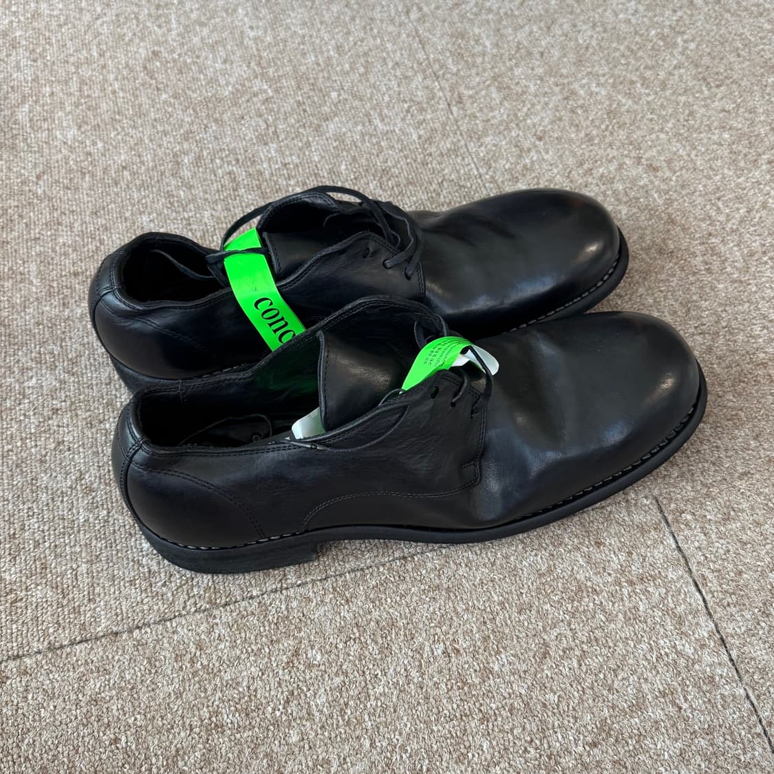 구이디 992 홀스 풀 그레인 레더 더비 블랙  상품이미지5