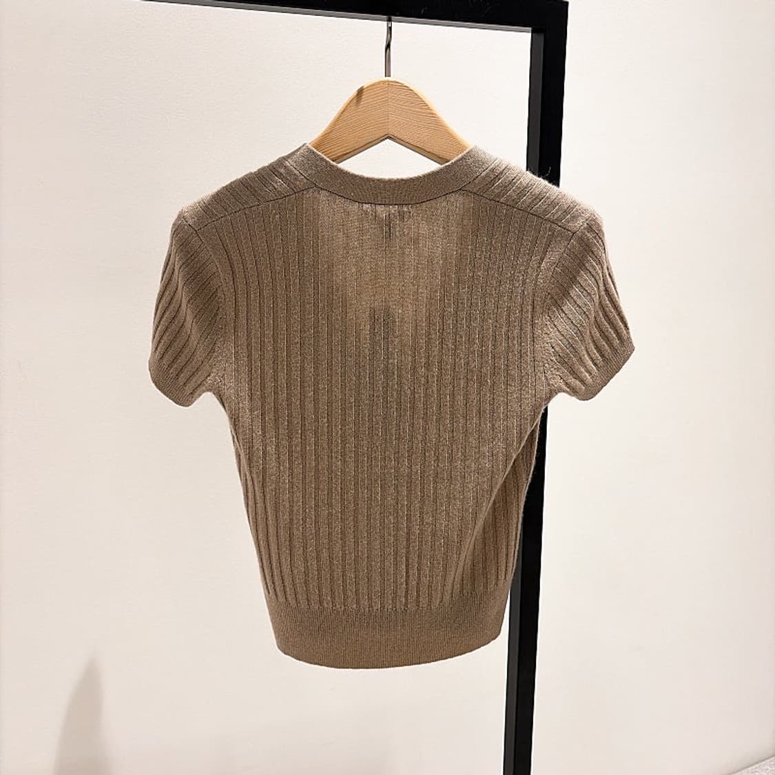 (정품/새상품) 제임스펄스 여성 모카베이지 캐시미어 립 숏슬리브 가디건 상품이미지3