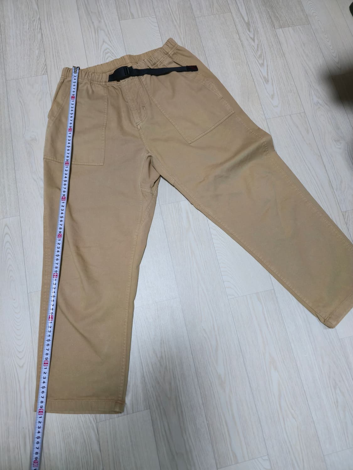 그라미치(Gramicci) 루즈테이퍼드 팬츠 - 베이지 (실측 포함) 상품이미지1