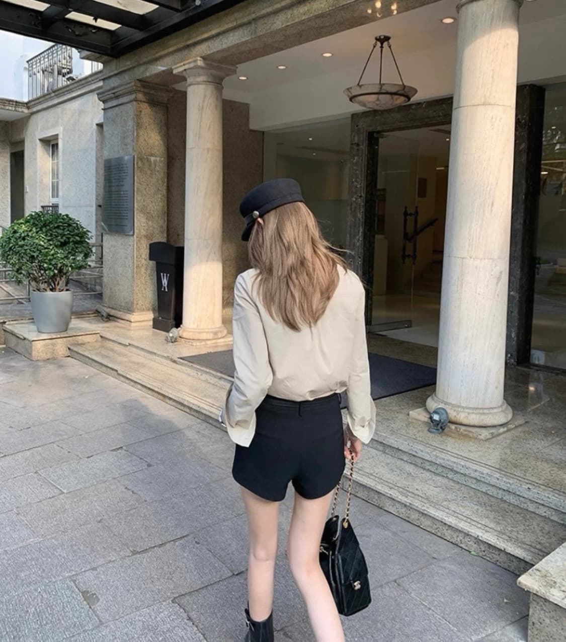 Xzichic 미드라이즈 클래식 스판 블랙 반바지 상품이미지4