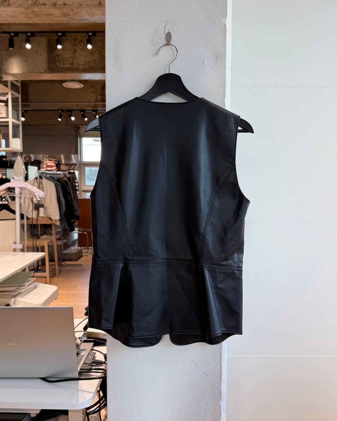 세르딕 샬리에 블랙 레더 베스트 자켓  상품이미지7