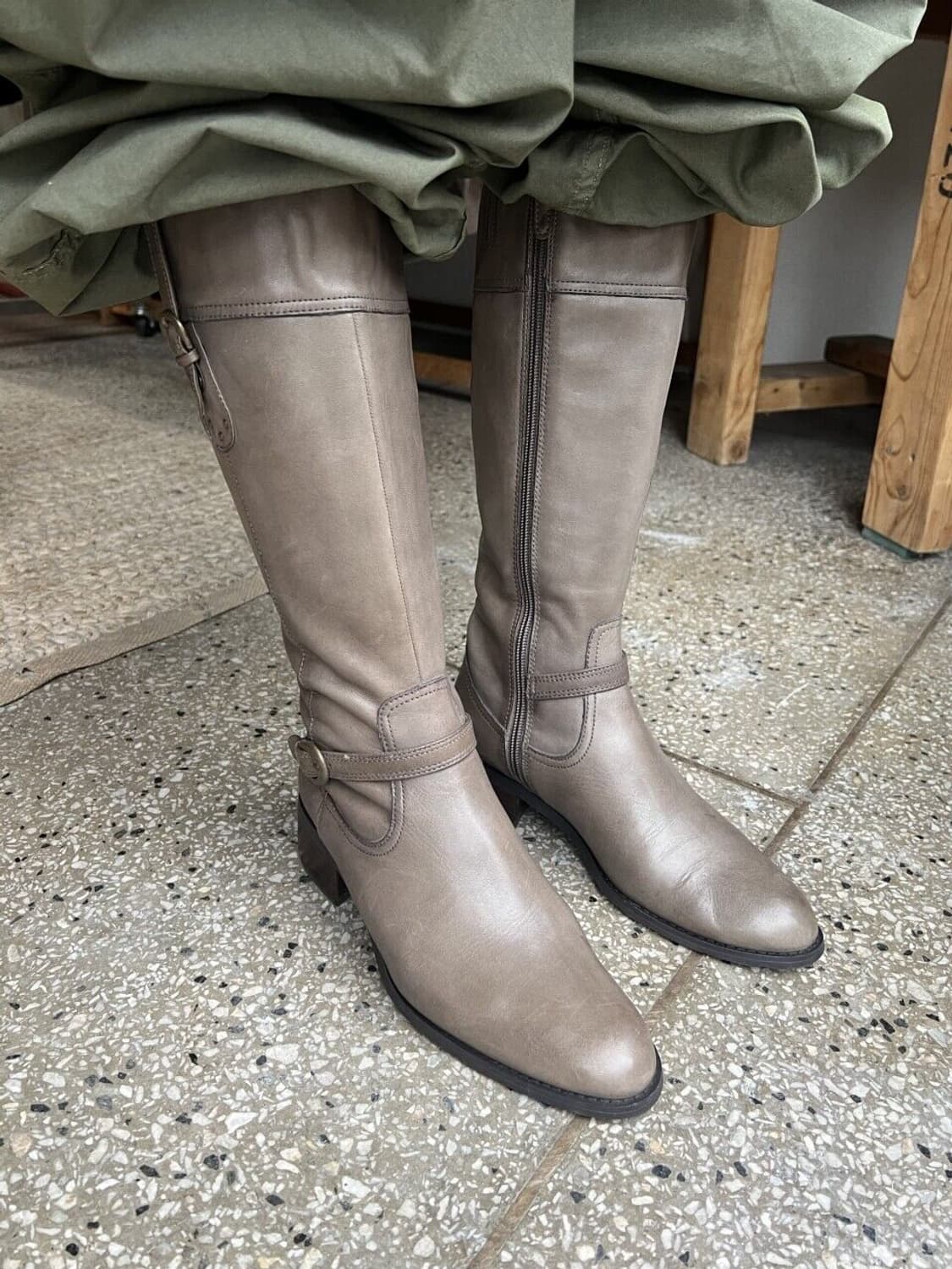 Leather 상품이미지1