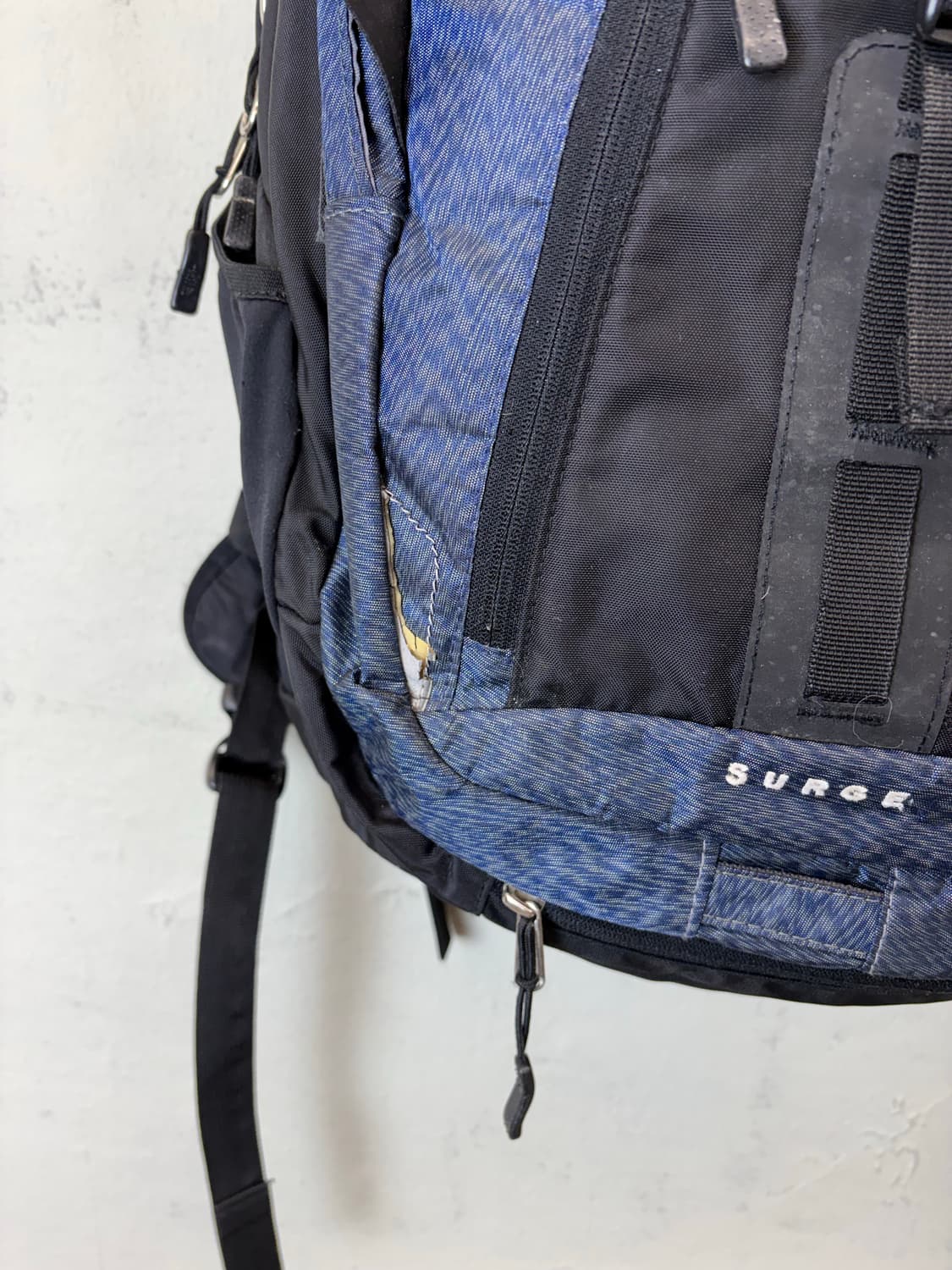 노스페이스 서지 백팩 블랙 블루 상품이미지8