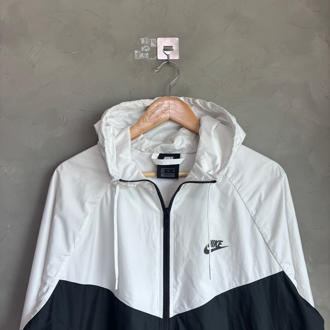 나이키 윈드러너 바람막이 흰검 상품이미지2
