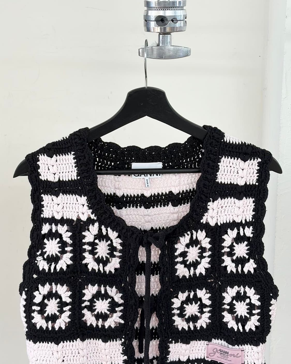 가니 블랙 핑크 소프트 코튼 크로셰 베스트  상품이미지4